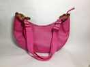 ピンク色ＧＵＣＣＩの丸型ハンドバッグをショルダーバッグにリメイク