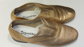 お気に入りの「repetto」シューズのＰｉｎｋＧｏｌｄ色が色落ちしてしまったので染め直してほしい