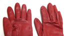 赤色のＨＥＲＭＥＳの革手袋を色落ちと汚れがヒドイので染め直したい
