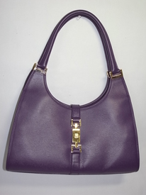 ＧＵＣＣＩキャメル系色のハンドバッグを紫色に染め替え